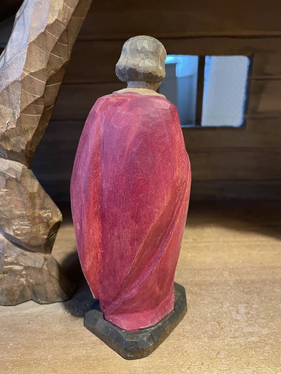 Statuette: König stehend E. Thomann Brienz  – Usato da Flawil venduto da Naphtali 2