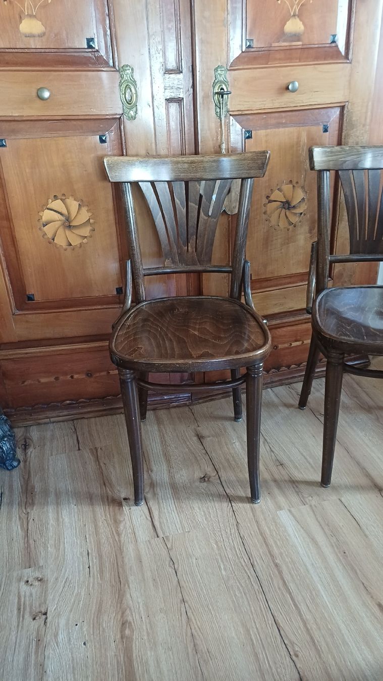 Sedie: 2 Vintage Bistrostügle – Usato da Flawil venduto da Pinkmalibu 1