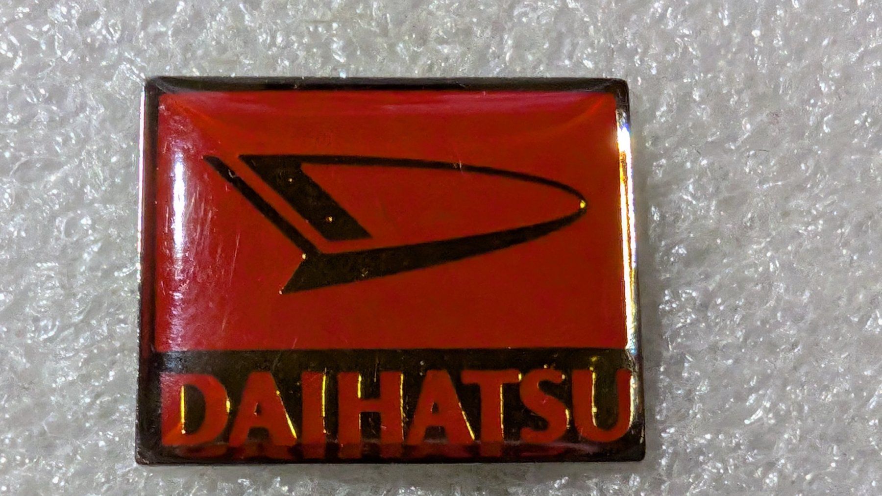 Placchette & Badge: Ansteckpin 209: Daihatsu – Usato da Oppligen venduto da Pin-Fall-Shop