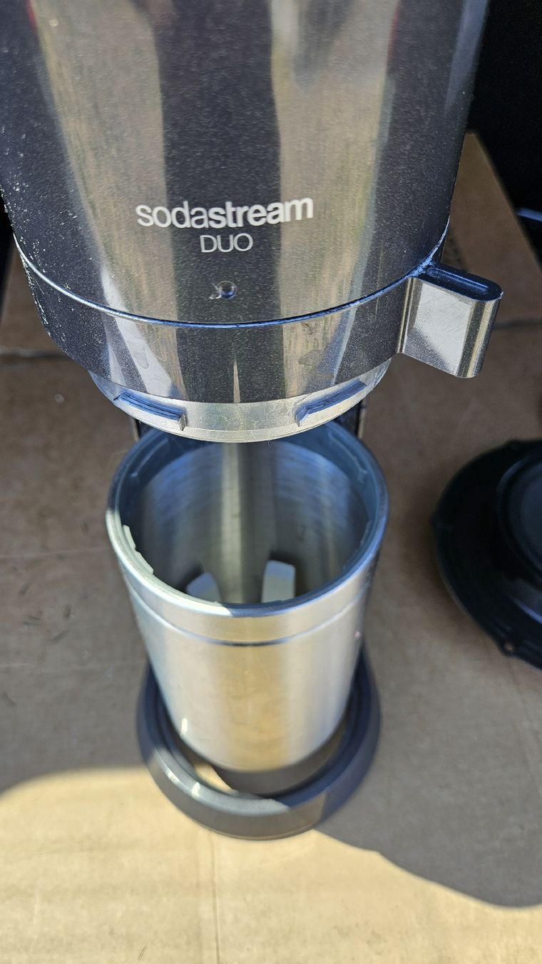 Sodastream Elettrodomestici da cucina: SodaStream Duo Water Carbonator Used – Usato da Sachseln venduto da laz_65cg 2
