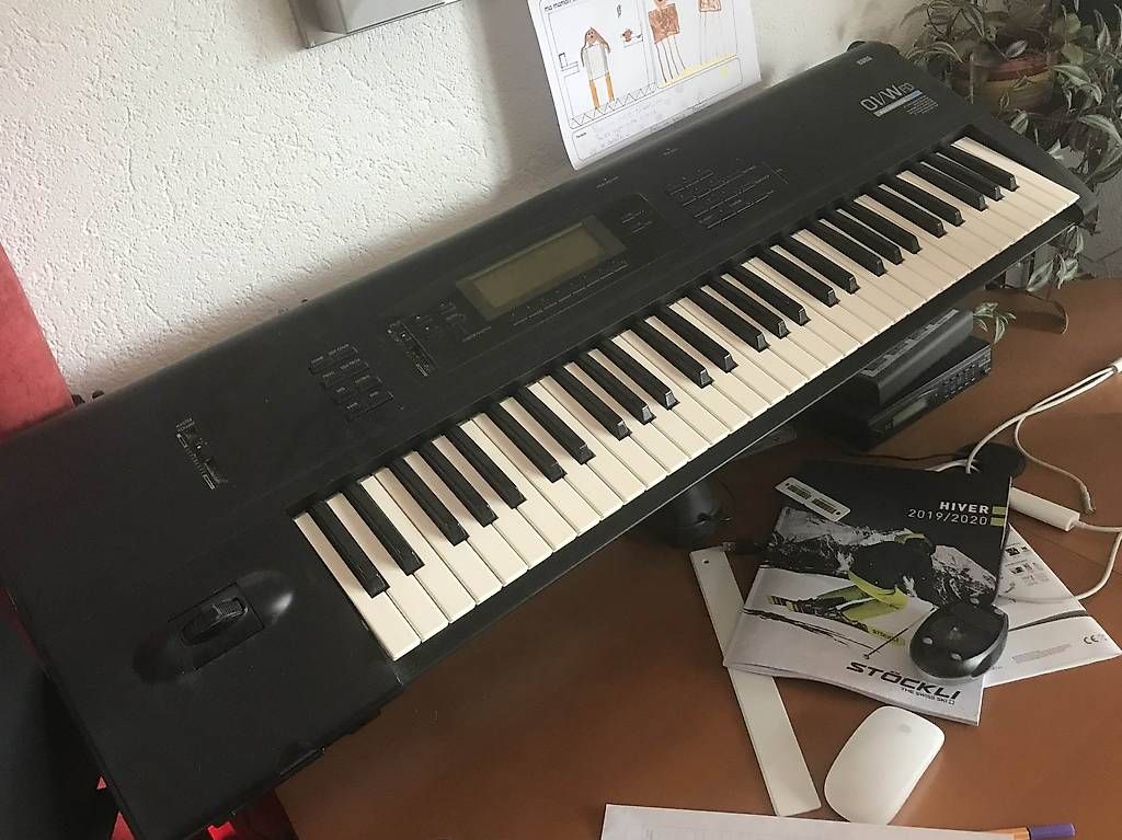 Korg Strumenti musicali: Synthhétiseur Korg 01W/fd – Usato da Yvonand venduto da Musicman5