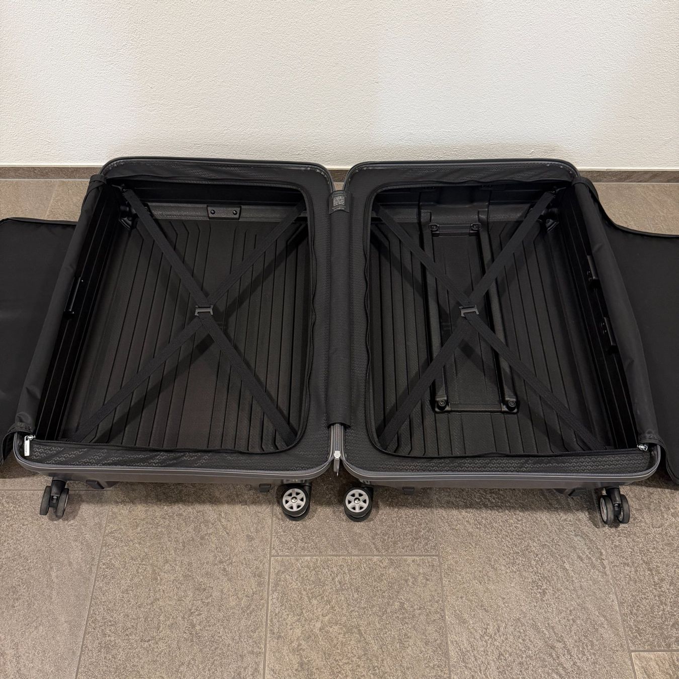 Samsonite Valigie: Neuer Koffer Samsonite Lite Box Spinner 81/30 Eclipse Grey – Nuovo (secondo la descrizione) da Balzers venduto da dassandro 8
