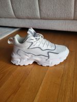Sneaker