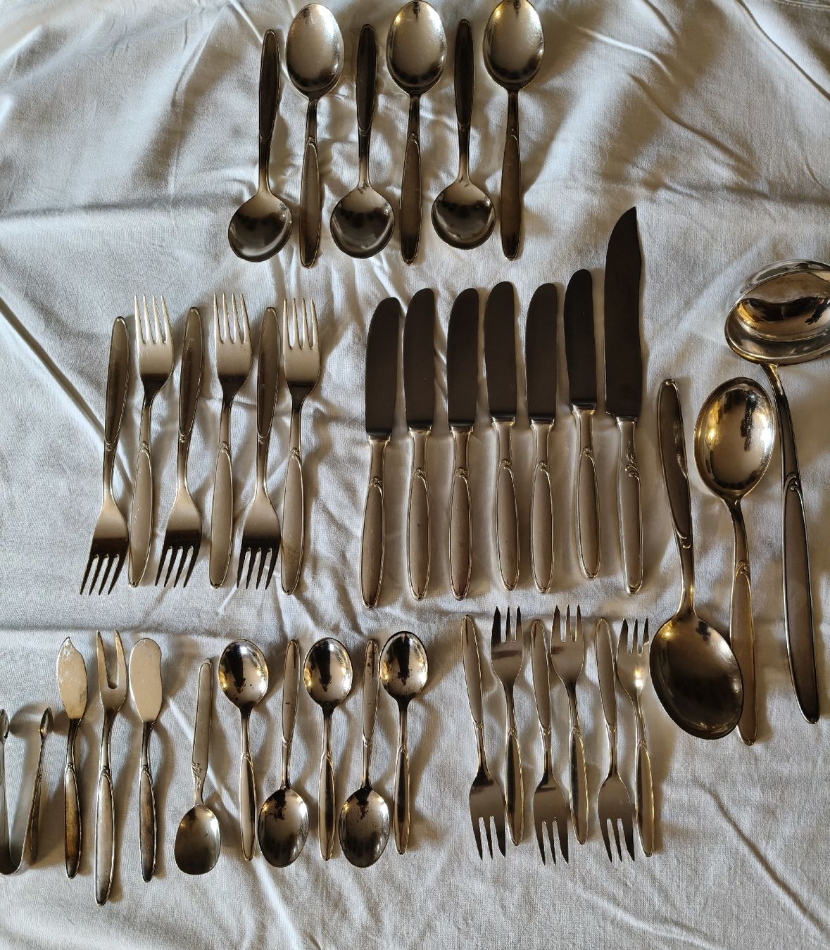 Set di posate: 38 teiliges Silberbesteck – Usato da Stansstad venduto da Falcon-Crest