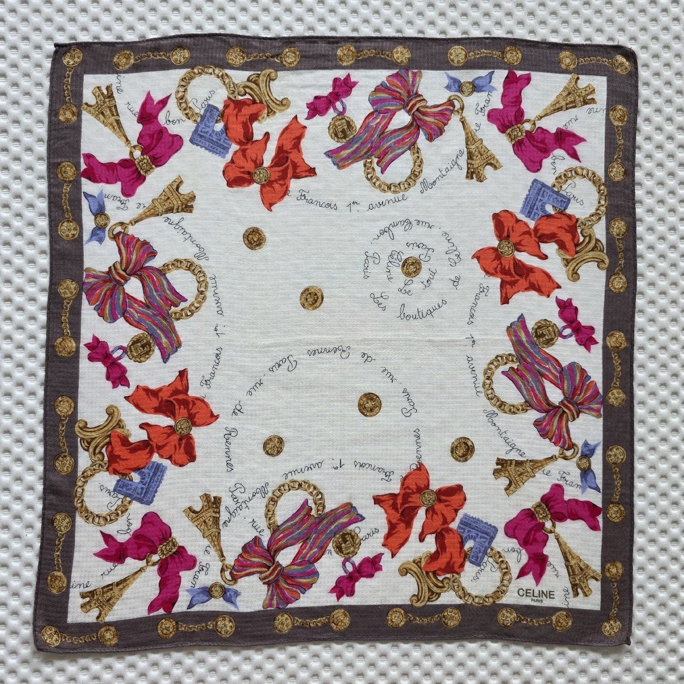 Celine Foulard & Sciarpe: Celine Baumwolltuch 48x48 cm – Usato da Zürich venduto da LIMAR