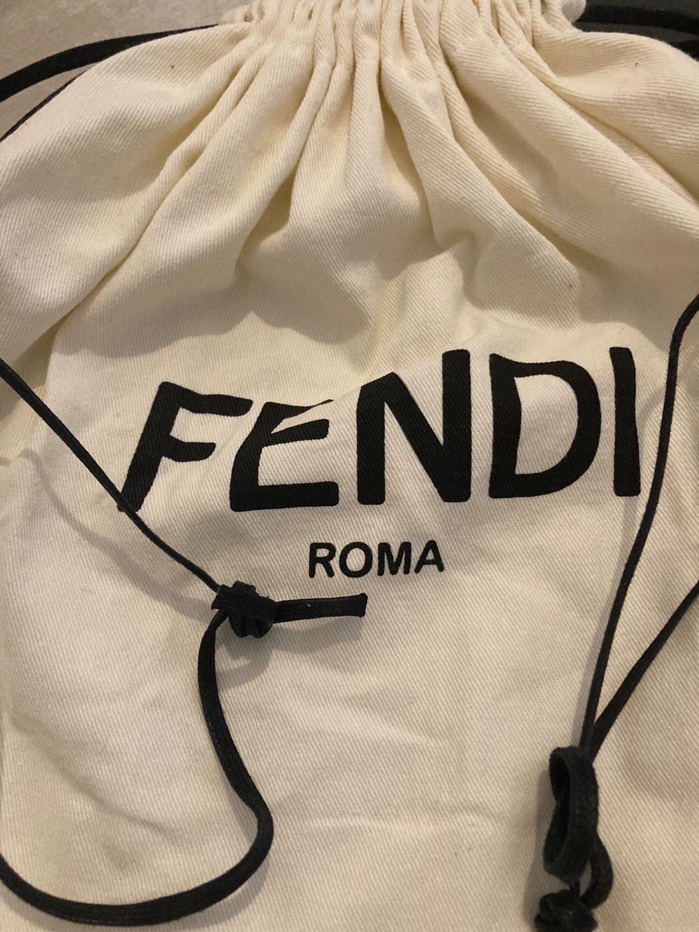 Fendi Scarpe da donna: Fendi sneakers 35 – Nuovo e nell'imballaggio originale da Paradiso venduto da Kayakara 8