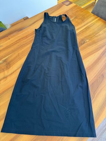 Annex Kleid schwarz Luxuslabel aus der Schweiz Gr. 40