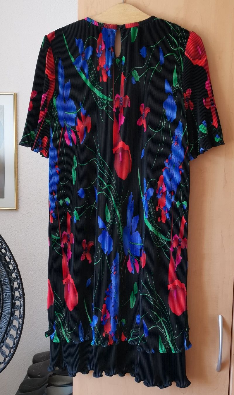Vestiti: Plissée Cocktailkleid Gr 40 – Usato da Dornach venduto da Hei50 1