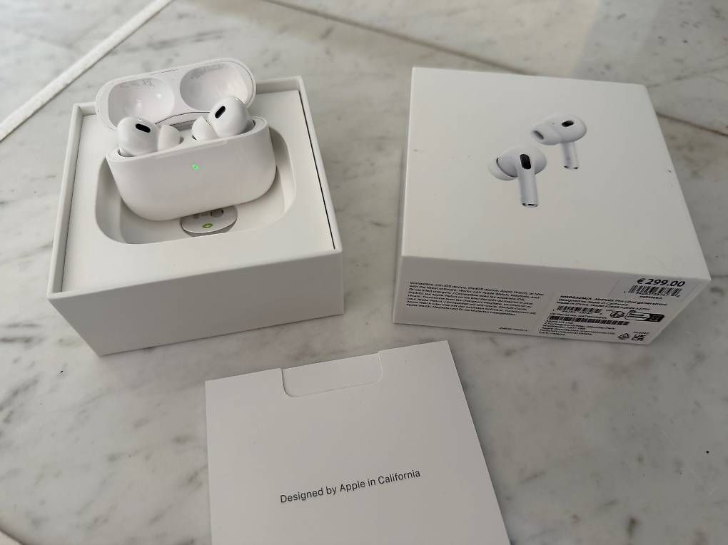 Casques audio: Air Pods Pro (2nd Generation) – D'occasion à Thalwil par roo_2ljb