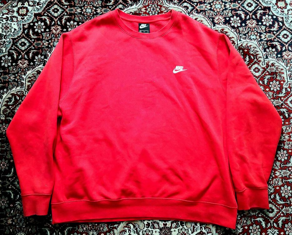 pull rouge nike