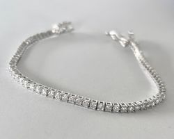 Moissanite VVS1 D color, 2mm Stone. Tennis Bracelet.