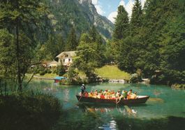 Blausee 900 m. Berner Oberland