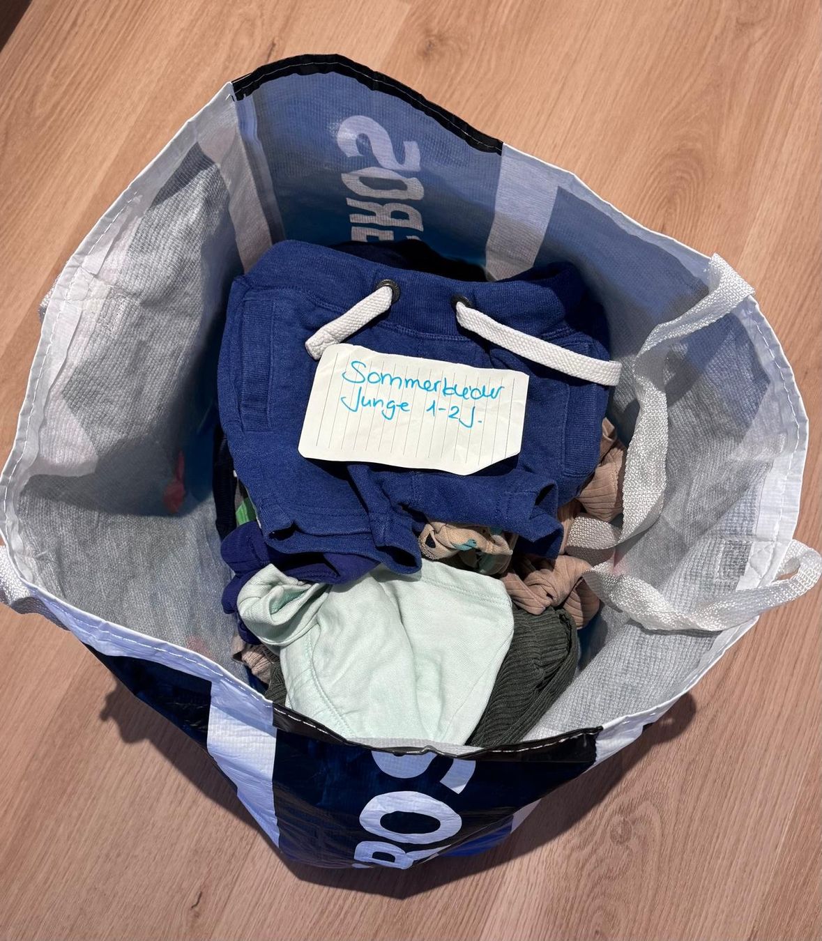 Lotti & Set di vestiti: Babykleider Sommer Junge 1-2 J. – Usato da Davos Dorf venduto da BenoitFichaux 1