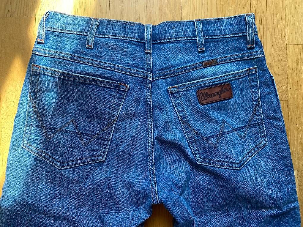 Wrangler Jeans: Jeans Wrangler W33 L34 – Usato da Zürich venduto da Lauraflor 4