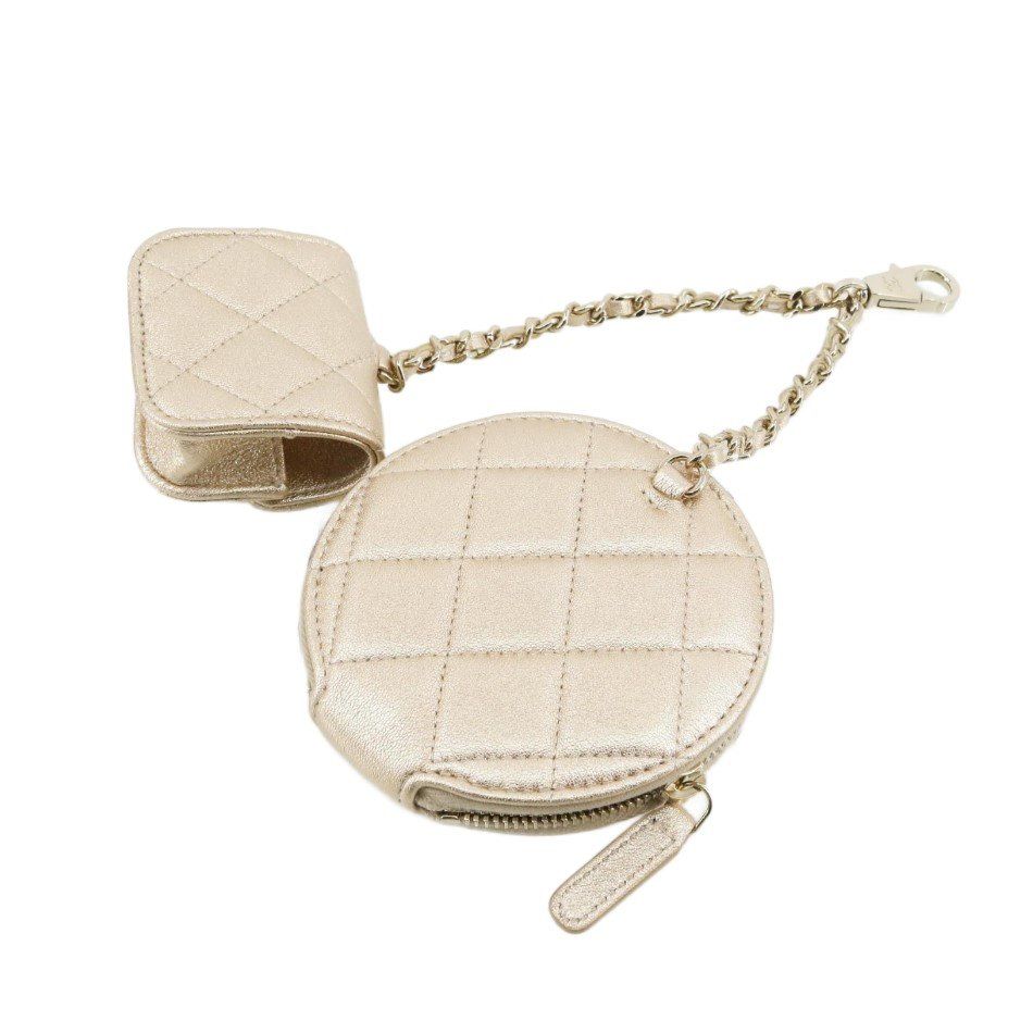 Chanel Borse da donna: CHANEL Mini Pochette und Airpods Case – Usato da Zürich venduto da Liloubags 2