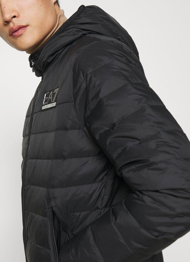 Giacche: EA7 Emporio Armani Daunenjacke S oder XL statt 430.- – Nuovo e nell'imballaggio originale da Turbenthal venduto da sch_s72n 3