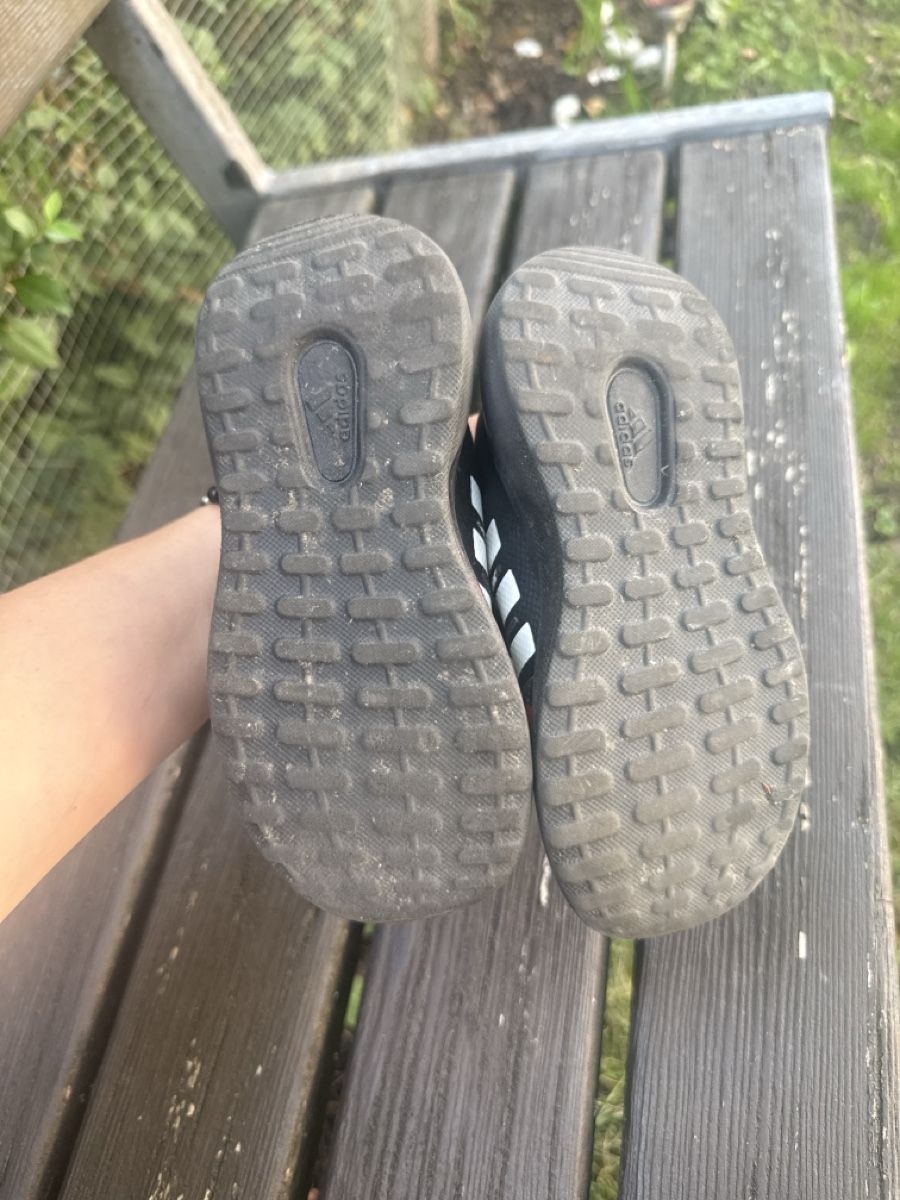 Adidas Scarpe per ragazzi: Adidas Kinder Turnschuhe Grösse 25 – Nuovo (secondo la descrizione) da Zürich venduto da Krikri21 3