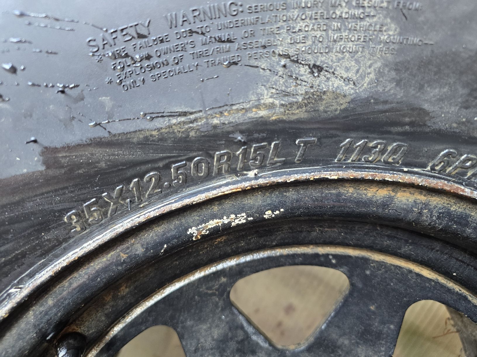 Pneus & Roues: Offroadräder 35x12.5 R15  – D'occasion à Schübelbach par PG16 3