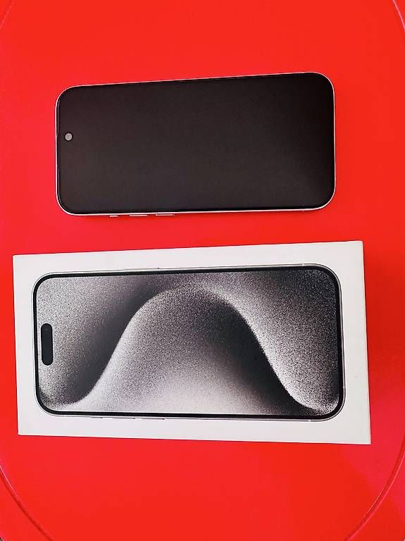 Portables: iPhone 15 Pro – D'occasion à St. Gallen par sul_7txd 2