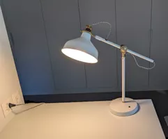 Tischlampe IKEA RANARP weiss wie neu