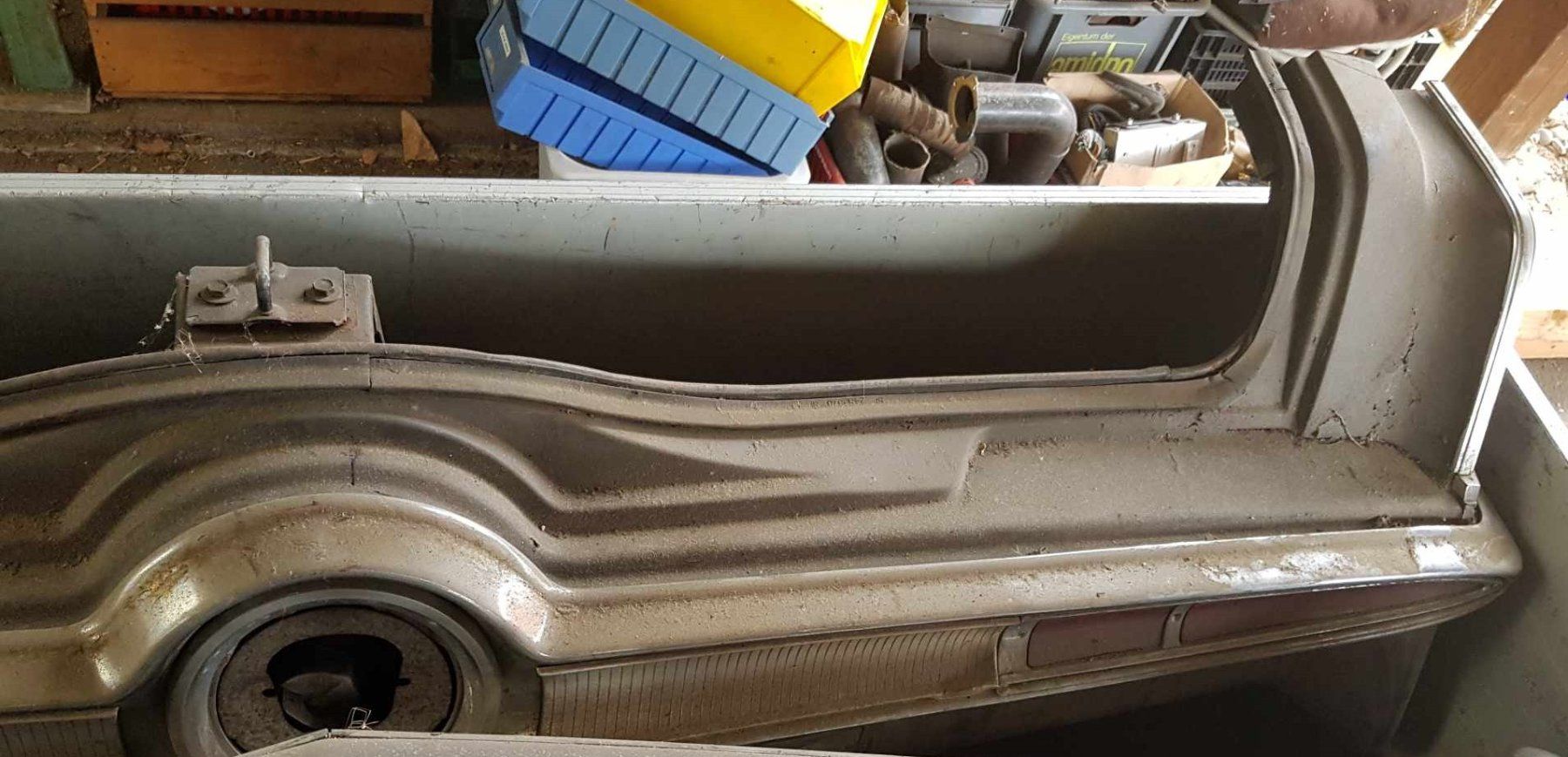 Chrysler Tutti pezzi di ricambio auto: Heck von 1966 Chrysler Imperial – Usato da Niedergösgen venduto da usc_9sk7 2