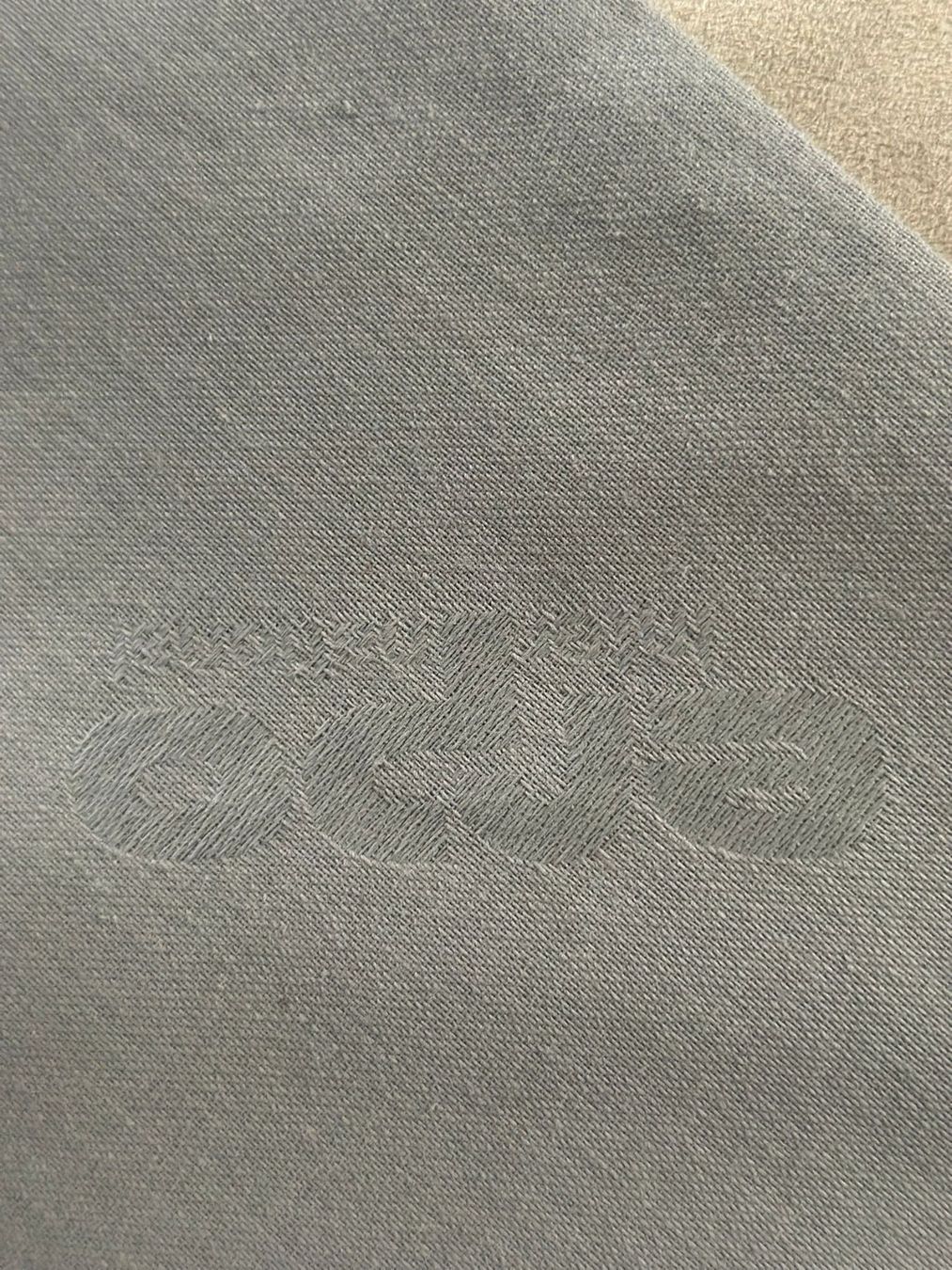 Sofas: 2er Sofa hellbeige Alcantara – D'occasion à Regensdorf par Sisco1968 2
