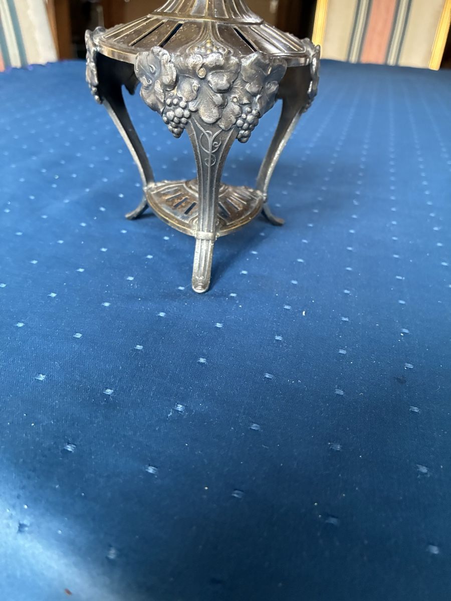 Coltelli: Jugendstil Messerhalter aus Metall  – Usato da Dornach venduto da Rosengarten 9