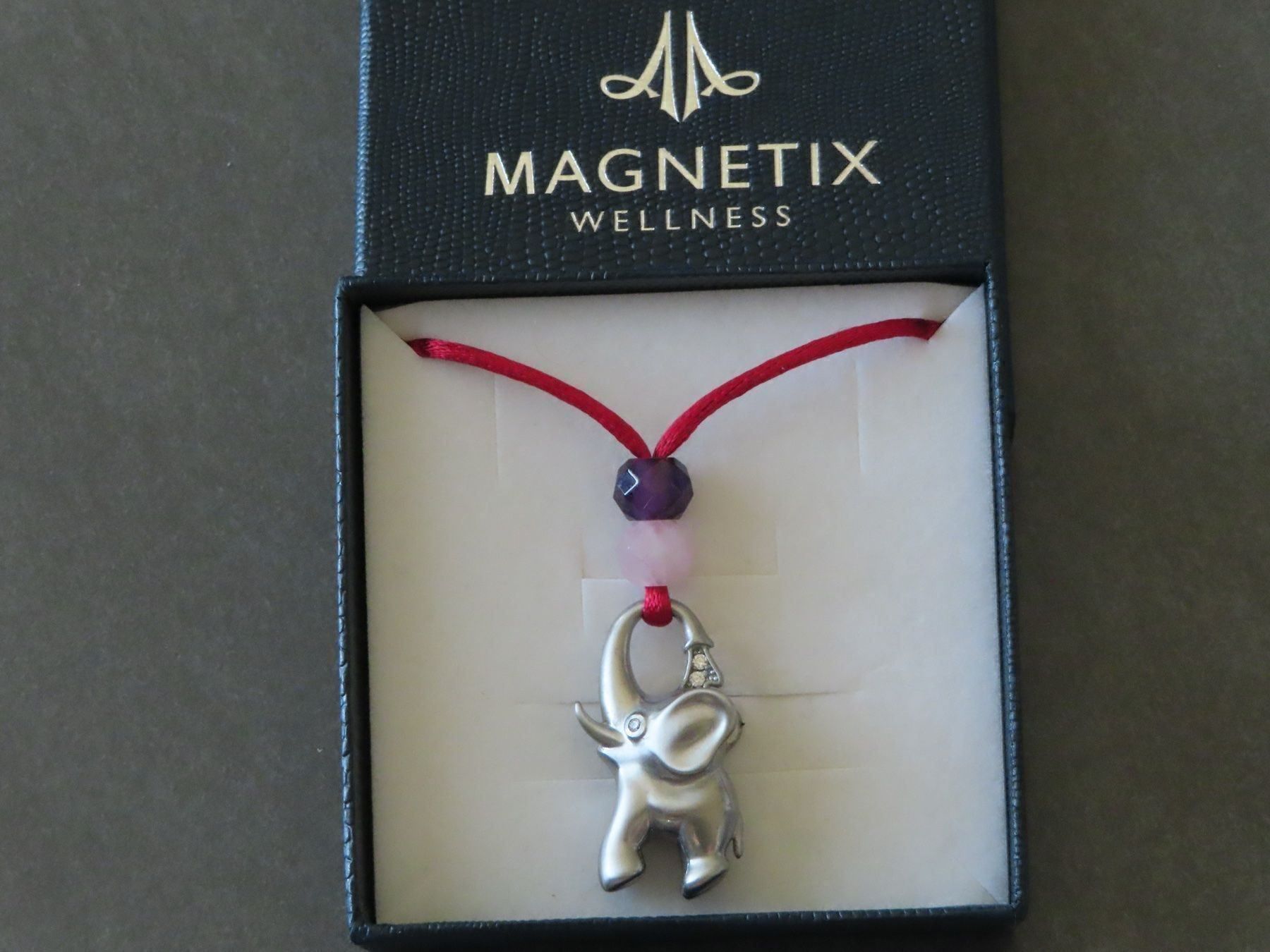 Sonstiger Schmuck: Kette mit Anhänger "Elefant" - energetischer Schmuck **NEU** – Neu und originalverpackt aus Wallenried von Asyano