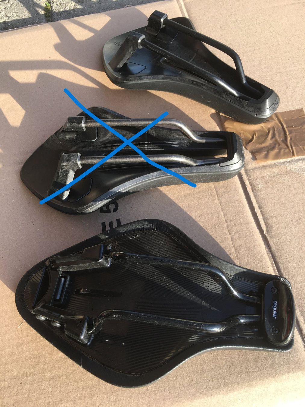 Pièces détachées: Triathlonsattel (2 Stück) – Neuf (Voir description) à Diemerswil par Raskolnik 1