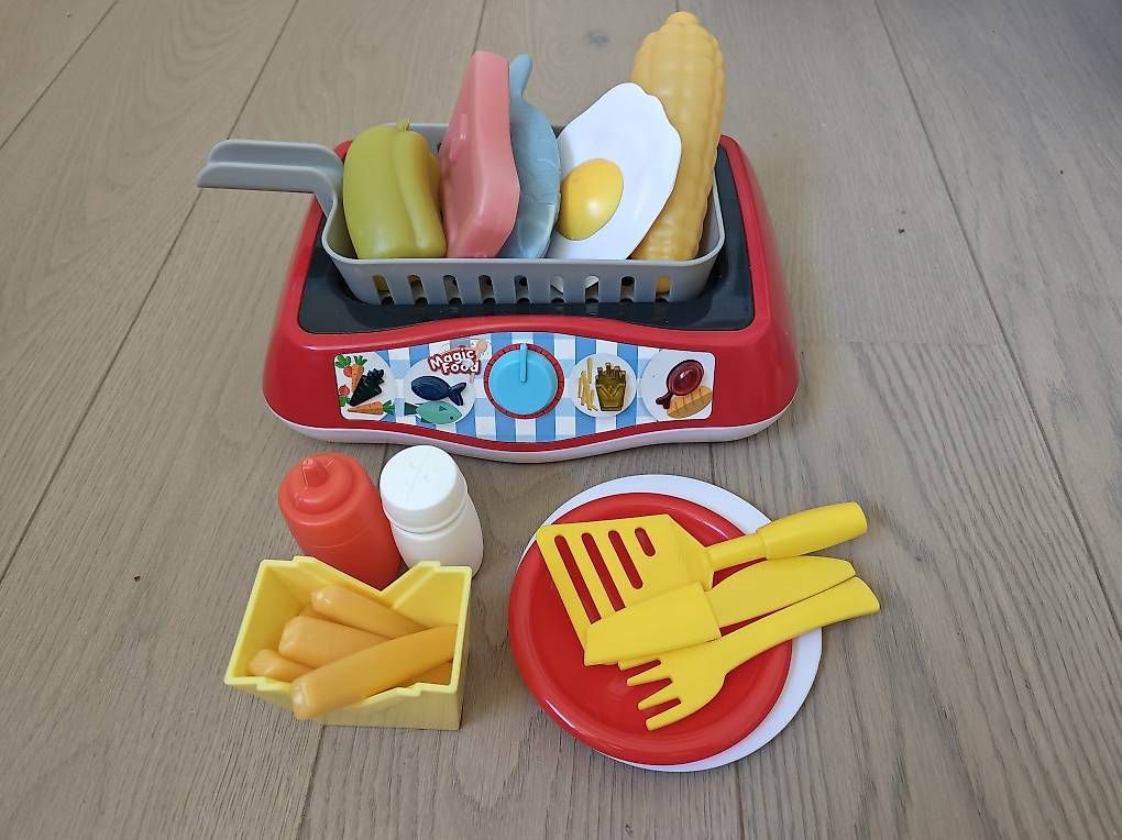 Spielzeuge: Vends mini cuisine pour enfants  – Gebraucht aus Neuchâtel von nbr_z8jr 4