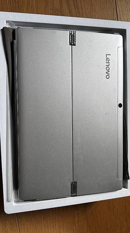 Portables: Laptop Lenovo mit Originalverpackung – D'occasion à Thayngen par Bosslolo