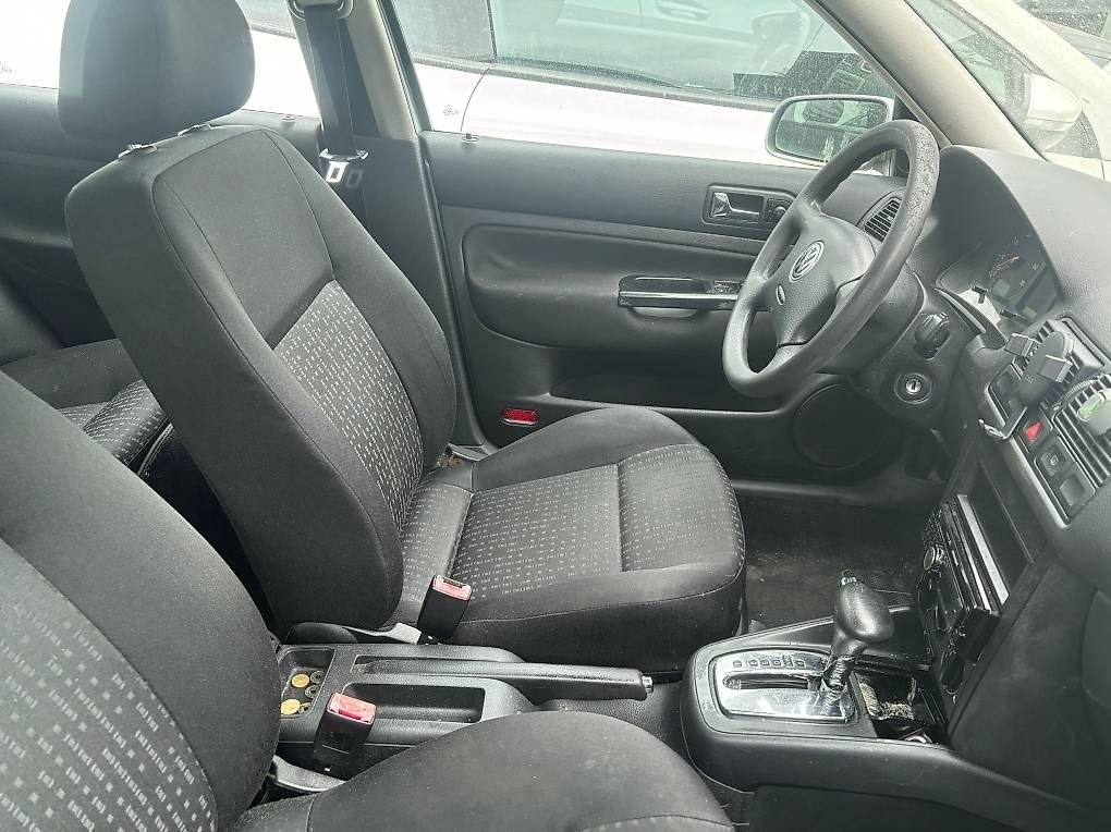 Automobili: Vw Golf Automat – Usato da Biel/Bienne venduto da 300ccc 2