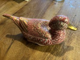 Porzellan Ente, rosa mit goldenem Schnabel, 26 cm lang