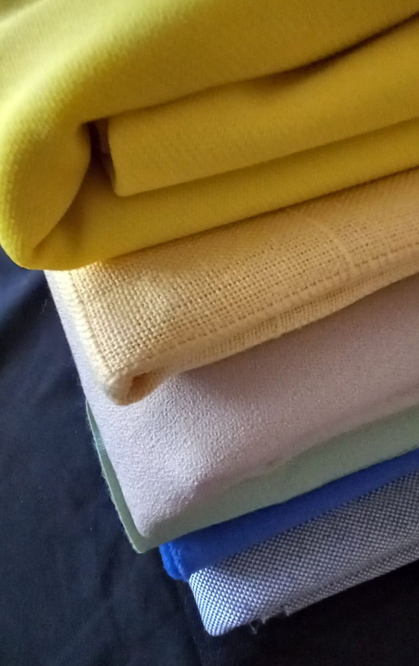 Tessuti: 7 STK DIVERSE STOFFE – Usato da Huttwil venduto da Kunterbuntli 3