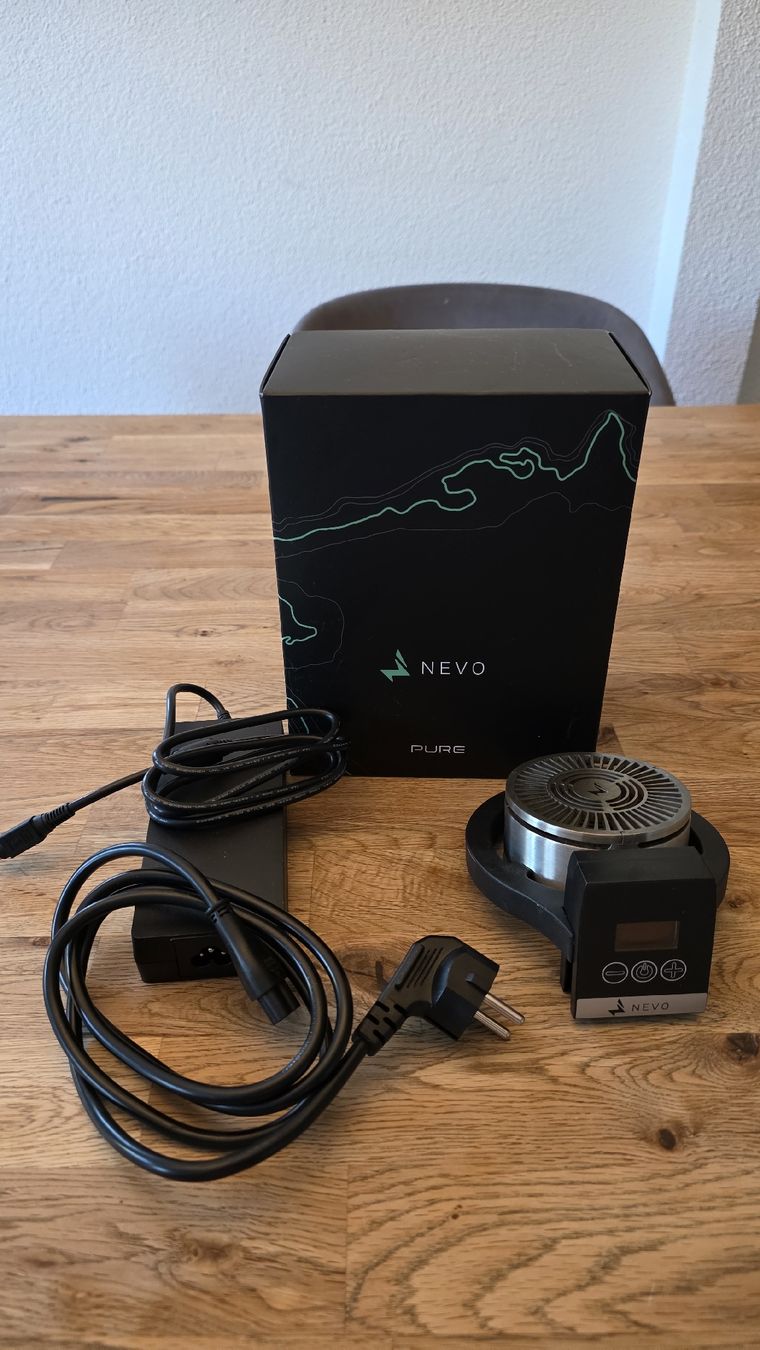 Narguilés: NEVO PURE E-HMD – D'occasion à Biel/Bienne par TuescherS
