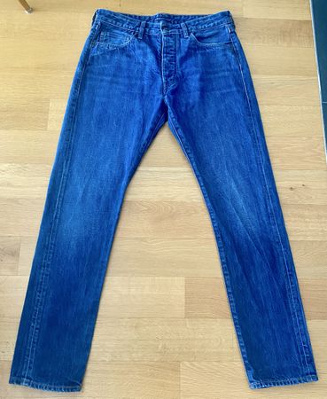 Jean Levi's Made & Crafted - W33/L32 - “Studio Taper”