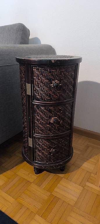 Comodini: Alte Nachttisch  – Usato da Therwil venduto da Izo2901