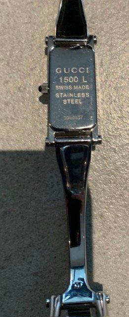 Gucci Orologi: Montre- bracelet Gucci en acier – Usato da St-Aubin-Sauges venduto da Juliezan 4