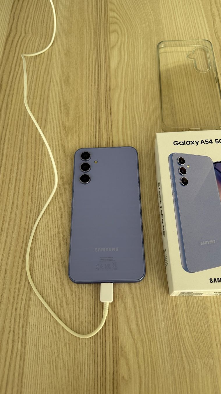 Samsung Telefoni cellulari / Smartphones: Samsung A54 5G Violet 8GB/128GB – Usato da Yverdon-les-Bains venduto da _sabrinah_ 5