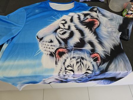 Shorts UND T SHIRT IN Tiger Motiv blau Grösse 3XL WIE NEU