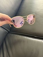 Guess Damen Sonnenbrille mit Rose Gold Details