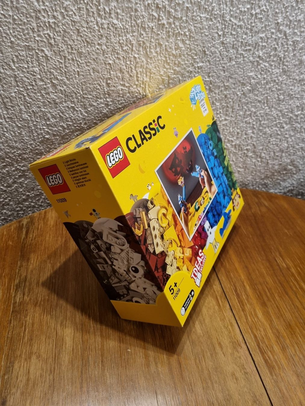 Lego Kit di costruzioni: LEGO Classic 11009 Shadow Theatre Halloween – Nuovo e nell'imballaggio originale da Basadingen venduto da NekoBricks 2