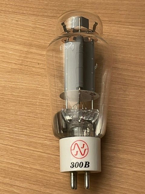 Amplificatori: J&J ELECTRONICS 300B - GEMATCHTES PAAR - NEU! – Nuovo e nell'imballaggio originale da Fahrwangen venduto da Swirl2 1