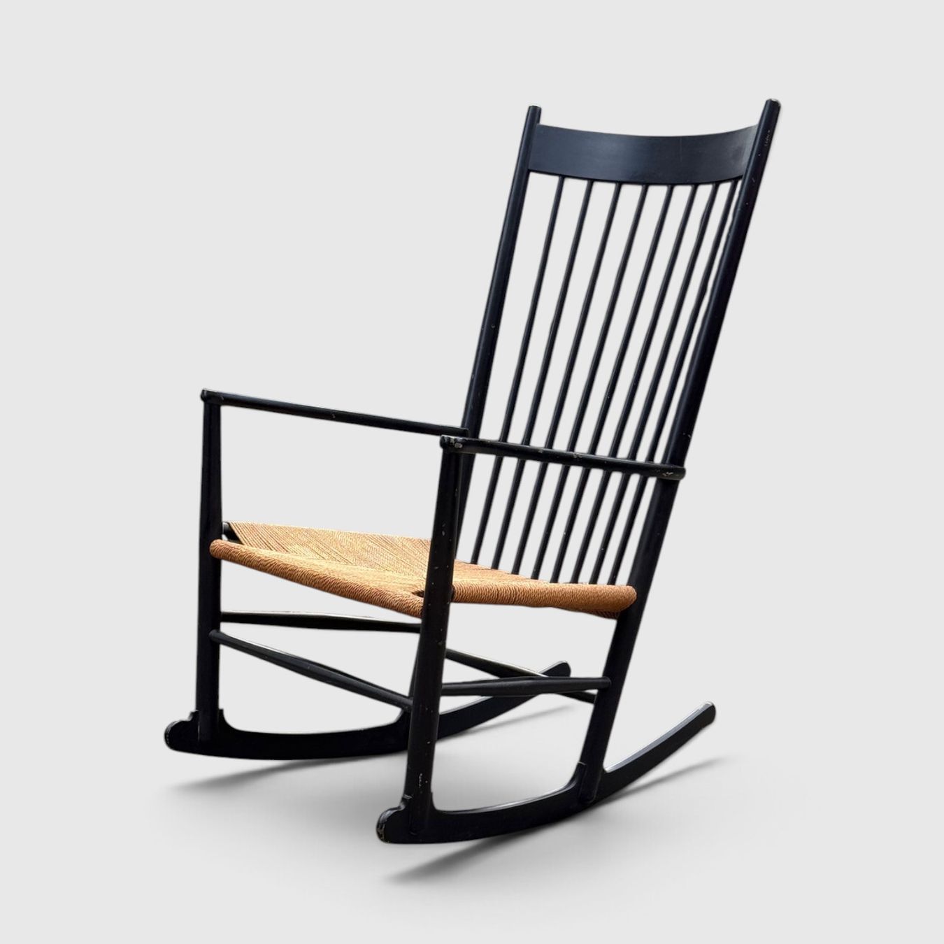 Chaises: Hans Wegner Schaukelstuhl // J16 – D'occasion à Schinznach-Dorf par mix