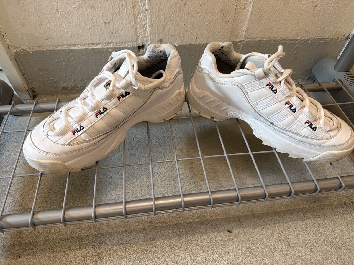 Fila Herrenschuhe: Fila Schuhe Top Zustand, Grösse 40 – Gebraucht aus Rapperswil SG von meg_gh8h 1