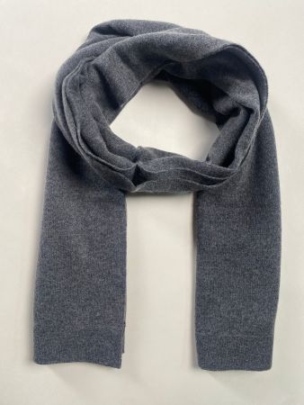 Cashmere Schals Knitted - Musterkollektion, neu und ungetrag