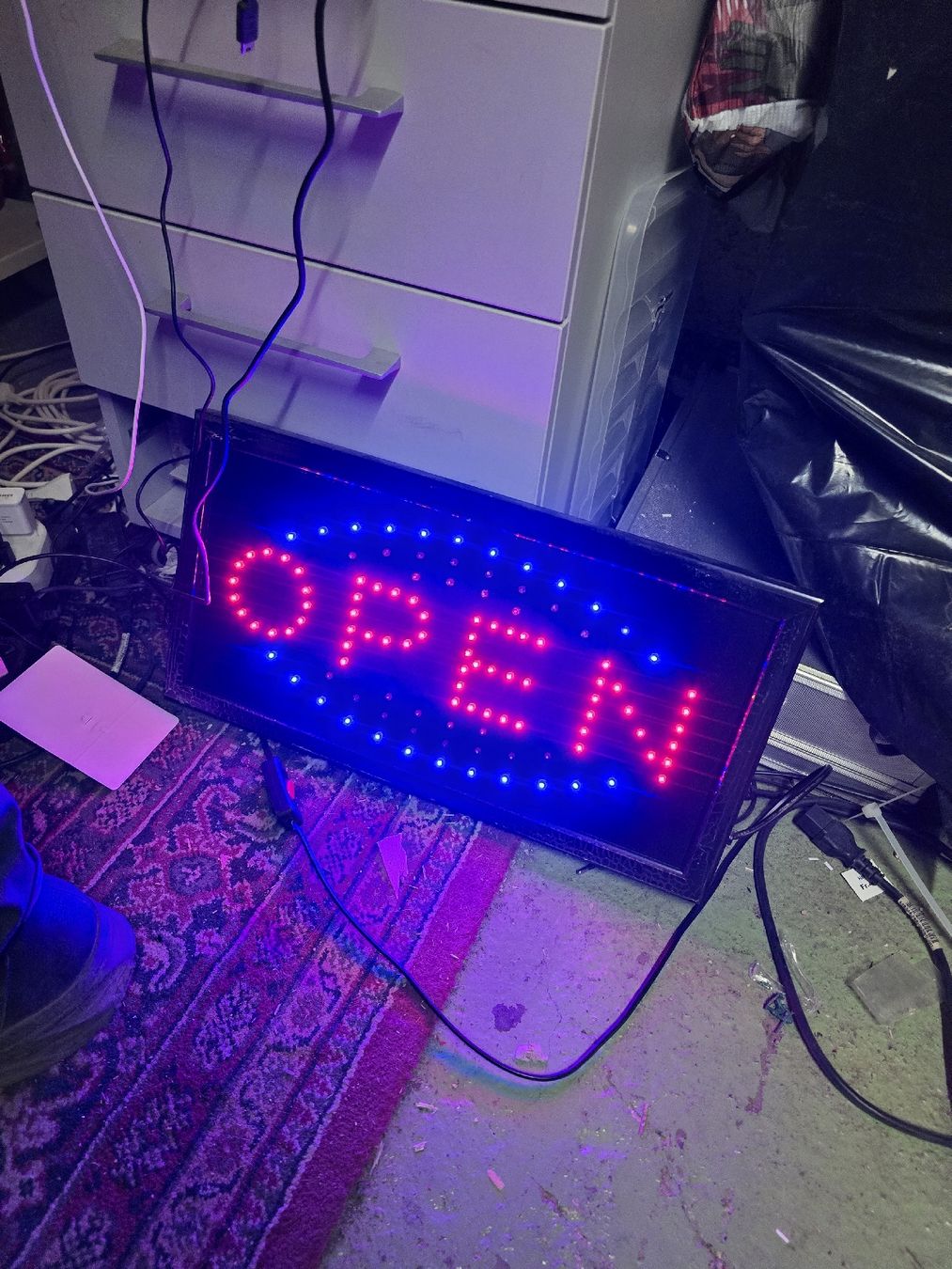 Insegne: Vintage Leuchtschild "OPEN" – Usato da Rorschach venduto da TimelessTrading 1