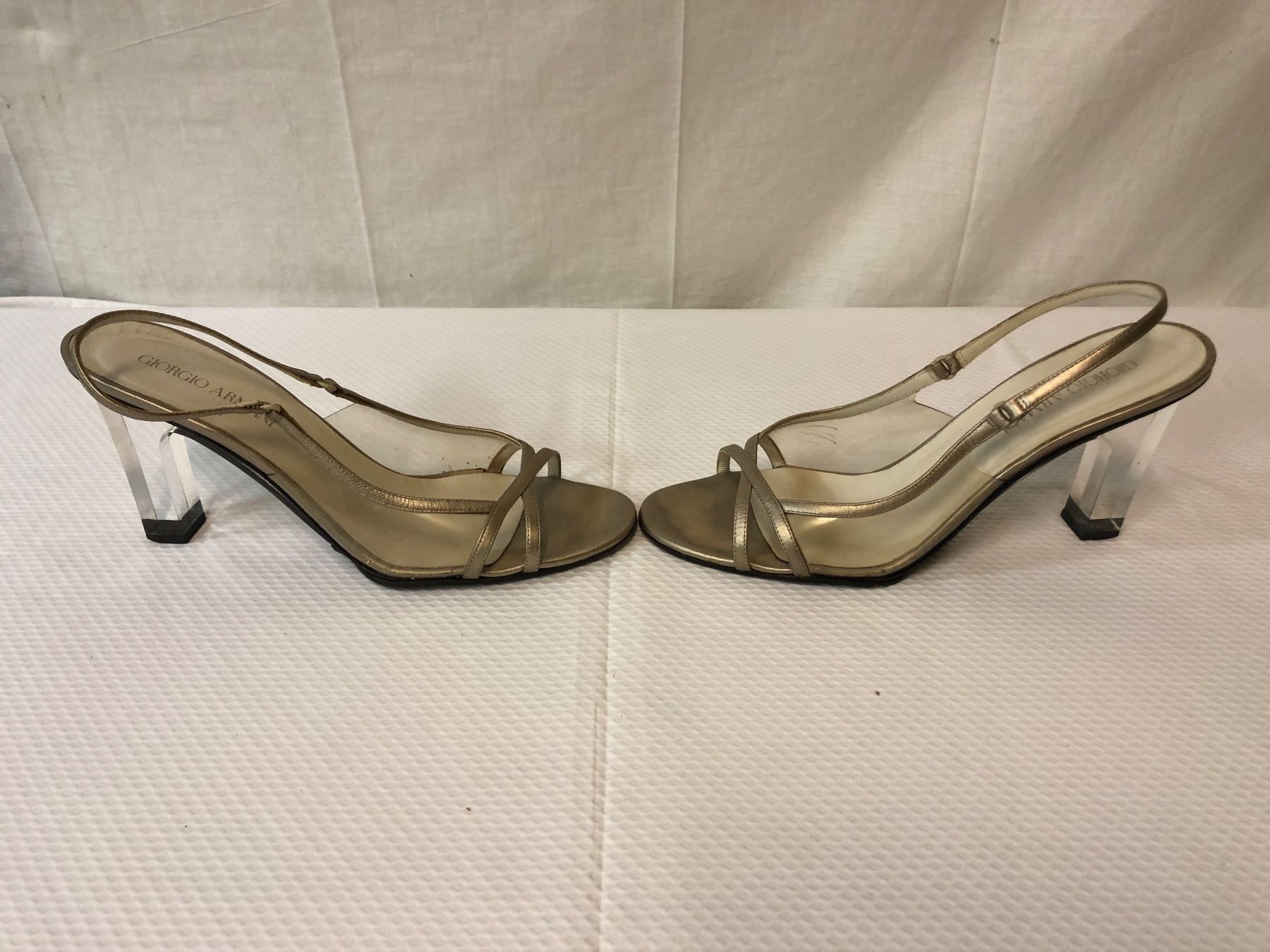 Armani Scarpe da donna: Giorgio Armani Pumps Grösse 39.5 – Usato da Brunnen venduto da Allerwaren 3