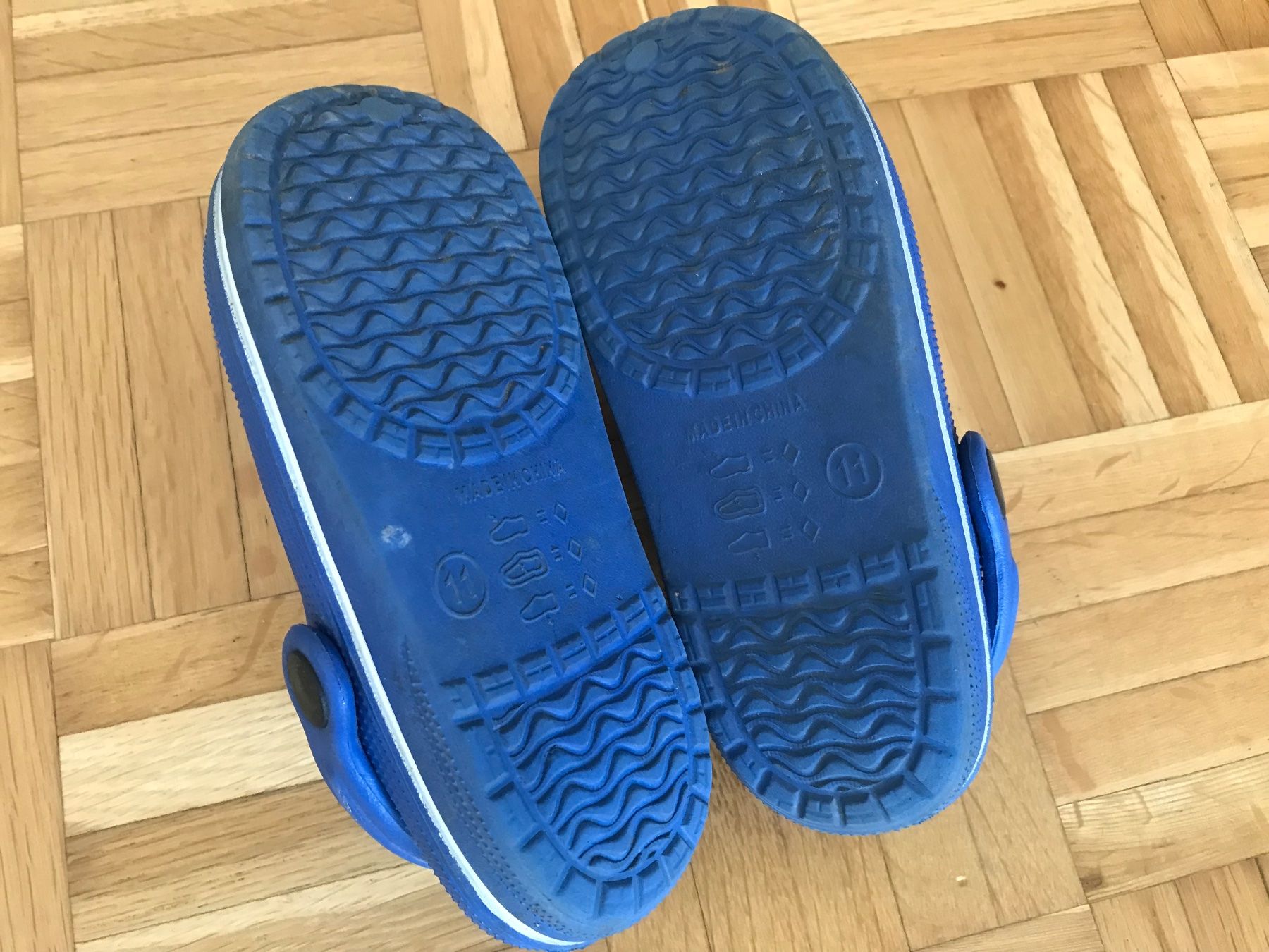 Scarpe per ragazzi: Badeschuhe von Next Grösse 29 blau – Usato da Emmenbrücke venduto da Hathor123 7