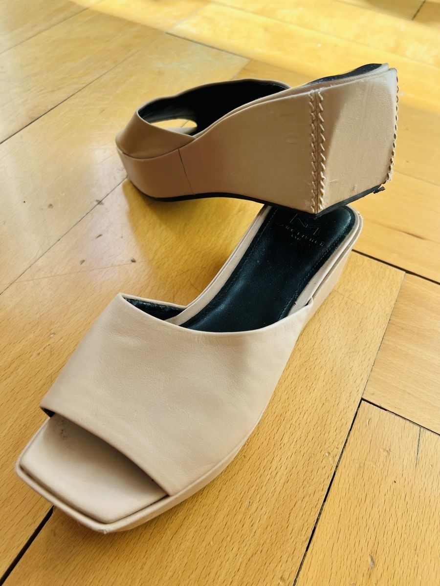 Scarpe da donna: Marc Fisher open-toe platform mules, nude, Grösse 37 – Usato da Zürich venduto da Lumiluminous 2